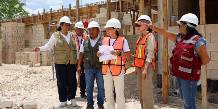 Ana Paty Peralta, realizó un recorrido de supervisión en la construcción del Hospital de Bienestar Animal