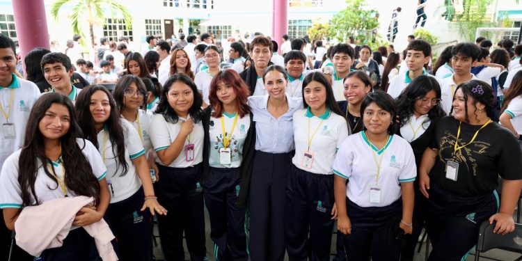 Realizan la primer “Jornada de Salud Mental y Adicciones” en el Colegio de Bachilleres Plantel Cancún 4