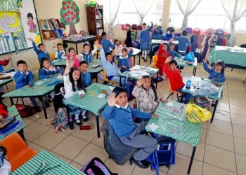 SEP da marcha atrás y conserva fecha de cierre escolar