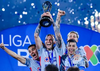 ¡Cementeros de oro! Cruz Azul supera a Pumas y levanta su décimo título de Liga