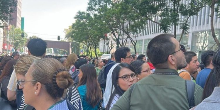 Desalojan Ciudad Judicial por alerta de presunto explosivo