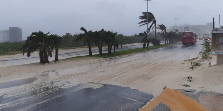 Alistan seguro estatal ante temporada de huracanes en Quintana Roo