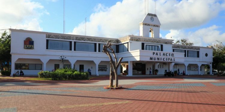 Crisis política estalla dentro del Ayuntamiento de Playa del Carmen