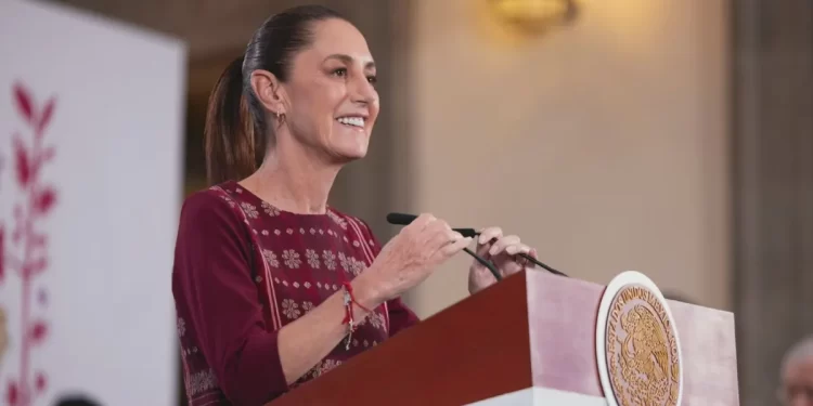 Claudia Sheinbaum durante discurso en Puebla defendiendo la soberanía de México
