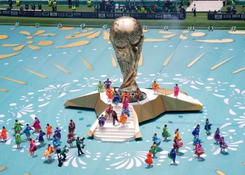xCeremonia inaugural del Mundial 2026 en el Estadio Ciudad de México con miles de aficionados y espectáculo musical.