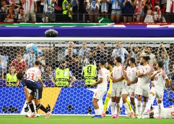 Giovani Lo Celso debuta en un Mundial con un golazo de tiro libre