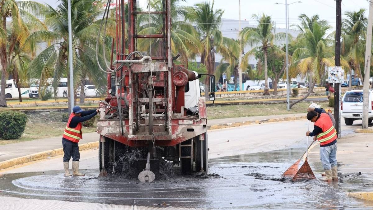 20 brigadas atienden reportes tras lluvias en Cancun