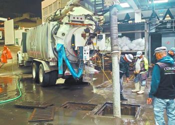 La basura, principal causa de inundaciones en el Valle de México