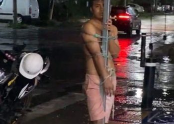 Presunto agresor termina atado a un poste por vecinos de Los Corales