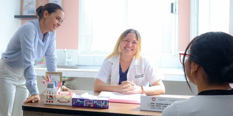 Ana Paty Peralta destaca mas de 9 mil atenciones medicas gratuitas en Cancun durante 2026