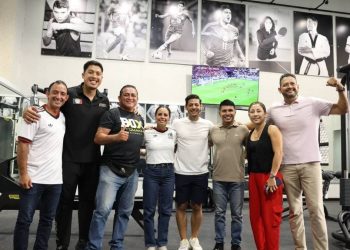 Ana Paty Peralta inaugura moderno gimnasio de fuerza para atletas en Cancun