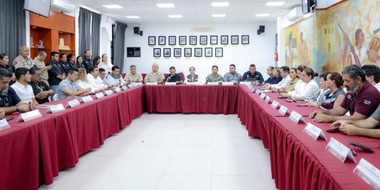 Ana Paty Peralta instala Comite Operativo Especializado en Fenomenos Hidrometeorologicos 2026 en Cancun