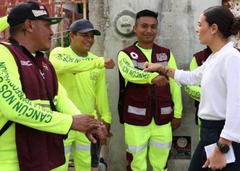 Ana Paty Peralta supervisa trabajos de descacharrizacion en Cancun y refuerza atencion a reportes ciudadanos