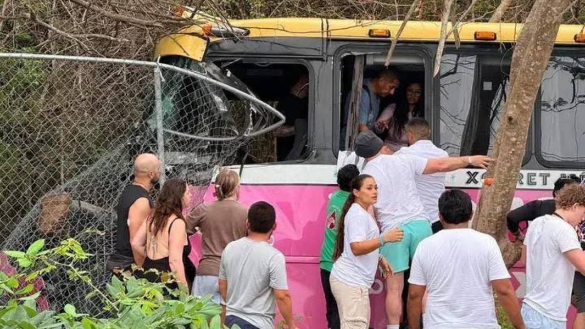 Empresa dara seguimiento a turistas involucrados en accidente de autobus de Xcaret