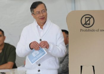 Gustavo Petro rechaza resultados preliminares de elecciones en Colombia y denuncia irregularidades en el conteo
