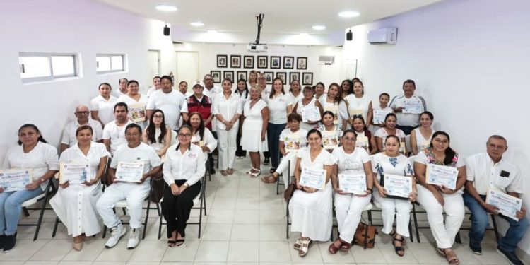 Impulsa DIF Benito Juarez capacitacion para personal docente del Municipio