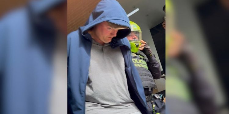 Liberan a extranjero detenido en Bogota tras investigacion por presunto abuso infantil autoridades descartan violencia sexual