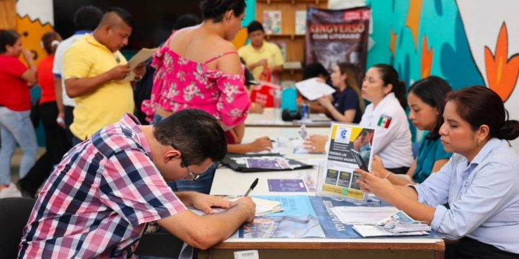 Ven y Empleate en Cancun acerca mas de mil 300 vacantes laborales a la ciudadania