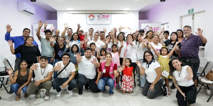 Realizan el taller “Buen Trato en Familia en tu Colonia”, en el fraccionamiento Hacienda Real del Caribe