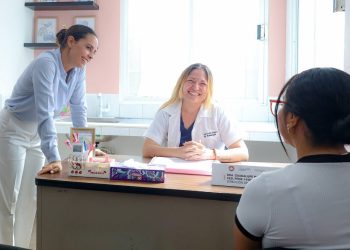 Fortalece Ana Paty Peralta la salud de las y los cancunenses
