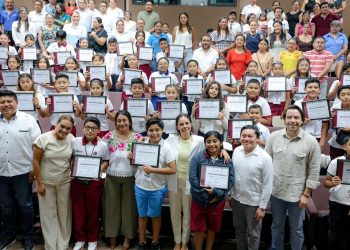 Ana Paty Peralta atestiguó el inicio del proceso de elección del “IX Cabildo Infantil por un Día 2026”