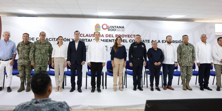 Ana Paty Peralta, atestiguó la clausura del “Proyecto de Capacitación y Fortalecimiento del Combate a la Extorsión”