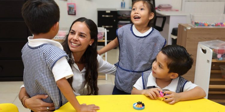 Ana Paty Peralta, constató los servicios del Centro de Atención Infantil (CADI) “Estrellita” y CDC DIF Pilares