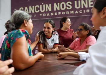 Realizan la edición 76 del “Día del Pueblo, Cancún nos Une por la Transformación”