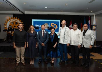 Celebran el 50 Aniversario del Club Rotario Cancún