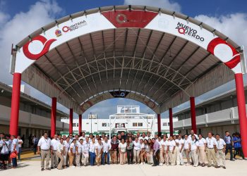 Ana Paty Peralta, atestiguó la inauguración de un domo en el Colegio Nacional de Educación Profesional Técnica (CONALEP) Plantel “Cancún IV”