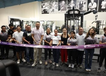 Ana Paty Peralta, inaugura nuevo gimnasio de fuerza dentro del Kuchil Baxal