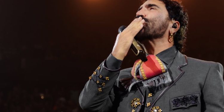 Alejandro Fernández pondrá voz al Himno en el Mundial 2026