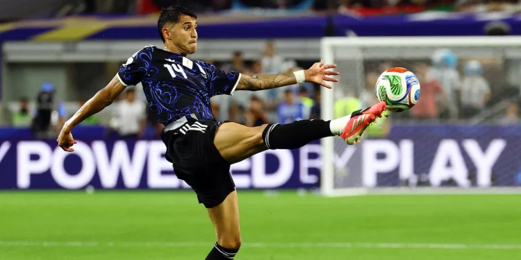Lionel Scaloni explicó por qué jugó Palacios como lateral en el Mundial