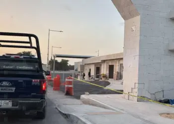 Hallan a trabajador de obra sin vida sobre avenida Chac Mool con huellas de violencia