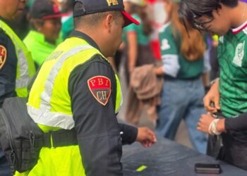 Personas intoxicadas por alcohol tras el partido México e Inglaterra