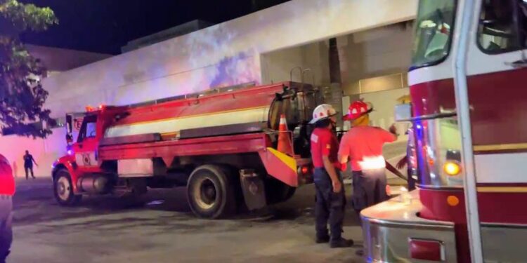 Incendio en quirófano del IMSS Chetumal provoca evacuación de pacientes