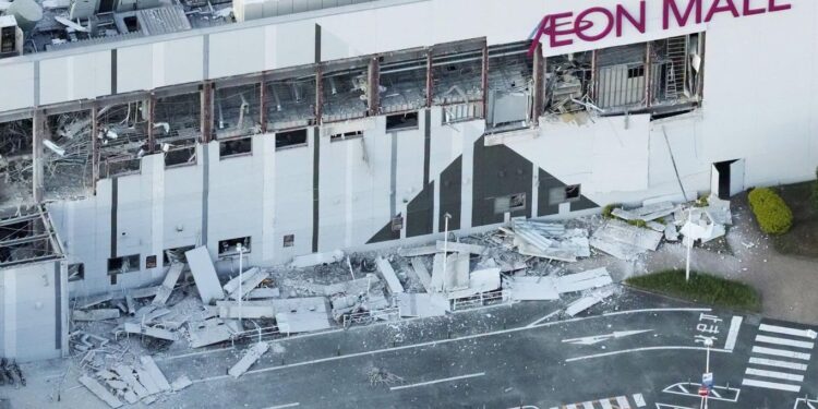 Fuerte sismo en Japón: magnitud 7.1 deja heridos y múltiples daños
