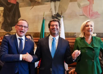 La UDEF registra una oficina en Madrid del partido Identidad y Democracia
