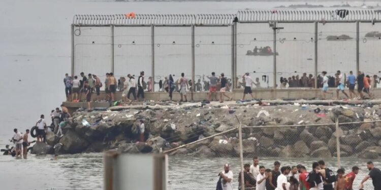 Al menos 48 mil migrantes regresan a Marruecos tras la crisis migratoria en Ceuta