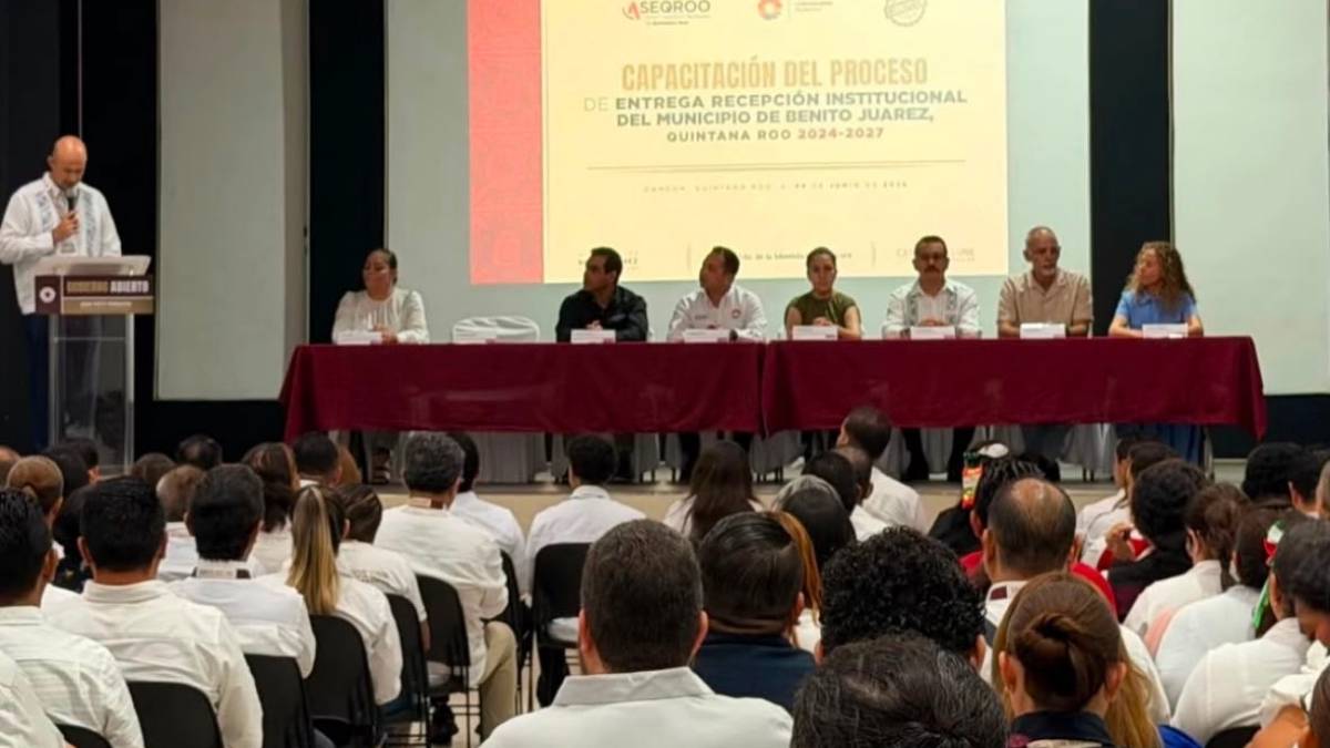 Capacitan a funcionarios para el proceso de entrega-recepción institucional