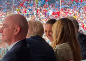 Captan conversación entre Claudia Sheinbaum, Donald y Melania Trump durante final del mundial 2026
