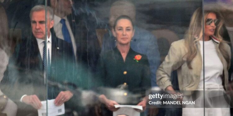 Claudia Sheinbaum aparece junto a Trump, Carney y Melania en la final del Mundial 2026