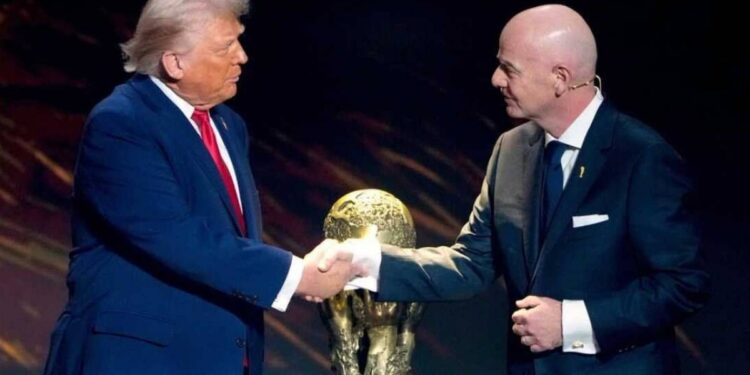 Donald Trump impulsaria a Gianni Infantino para dirigir la ONU segun reportes