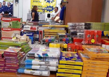 Alertan padres por aumento en útiles escolares en Q. Roo
