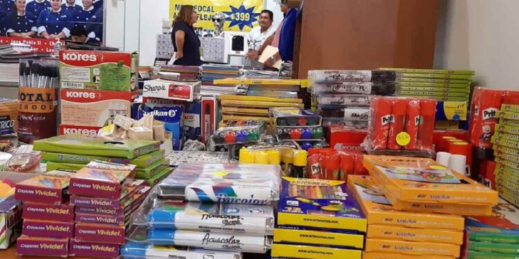 Alertan padres por aumento en útiles escolares en Q. Roo