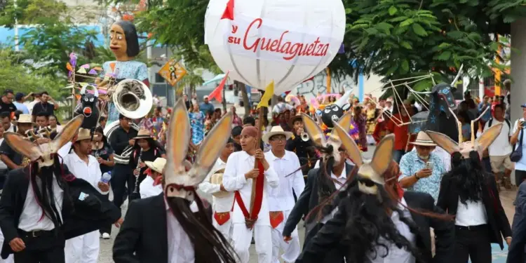 Cancún se llena de tradición con la Guelaguetza 2026