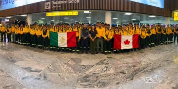 Mexico envia 104 especialistas a Canada para combatir incendios forestales