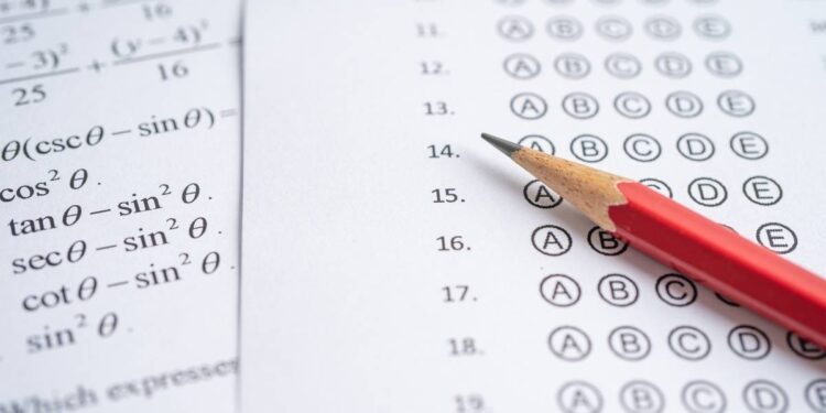 UNAM investiga presunto fraude en examen de admision 2026 experto plantea repetir la prueba