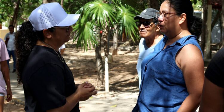 Dirección General de Servicios Públicos, realizó una jornada de limpieza en el Parque Girasoles de la SM 249 de Cancún