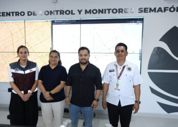 Mantienen supervisión permanente de la red de semáforos en Cancún